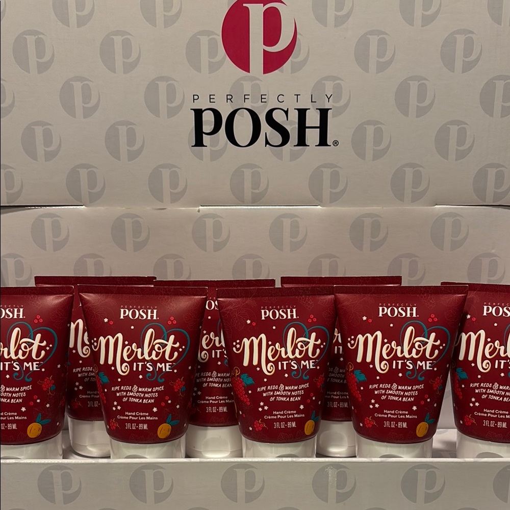 Perfectly Posh Merlot It's Me Big Fat Yummy Hand Crème - Picture 2 of 3